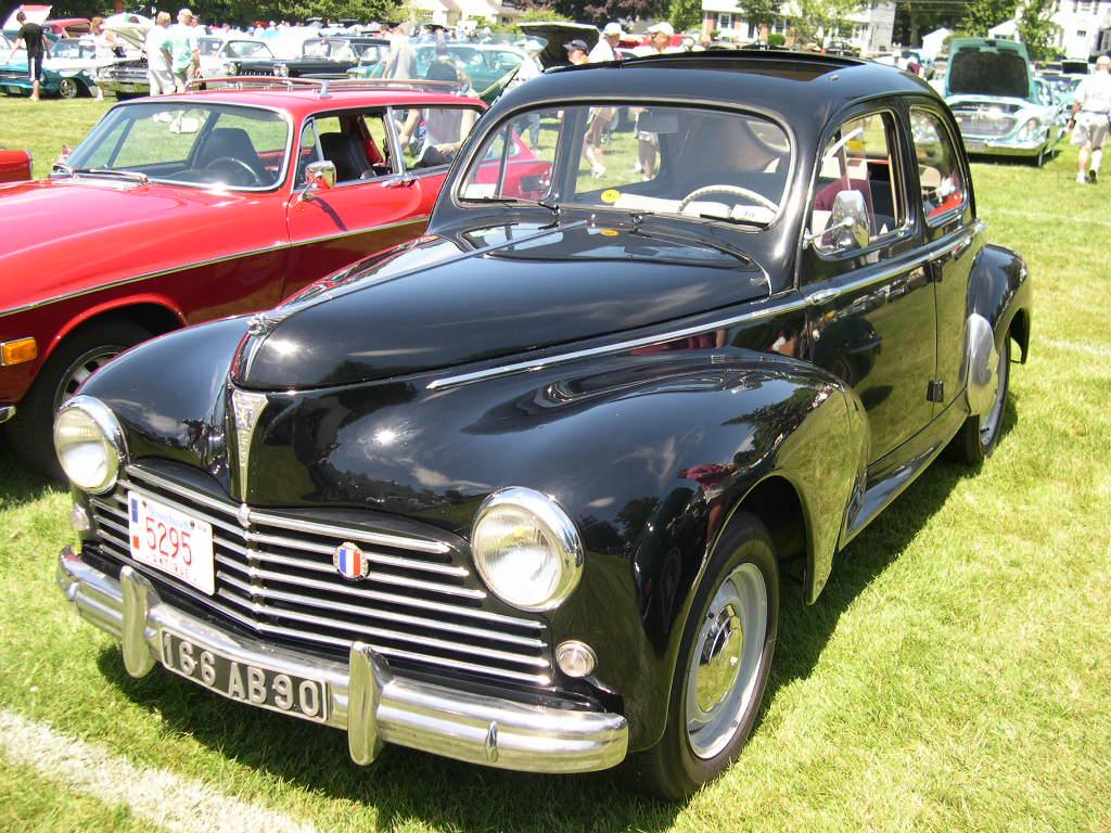 S0-modele--peugeot-203